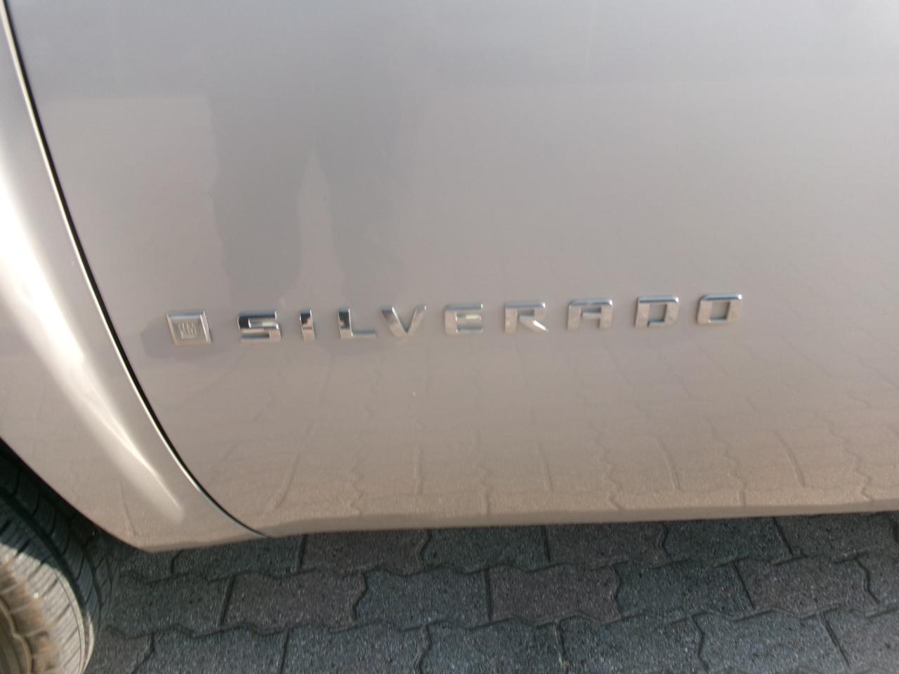 Chevrolet Silverado 1500 LS 2WD 2009