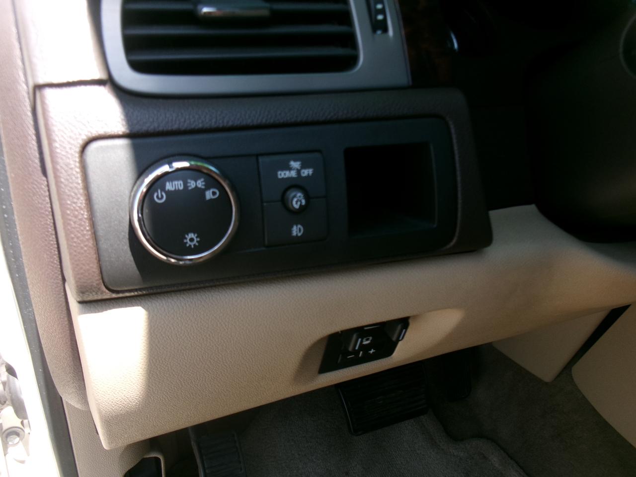 GMC Yukon Denali 4WD 2012