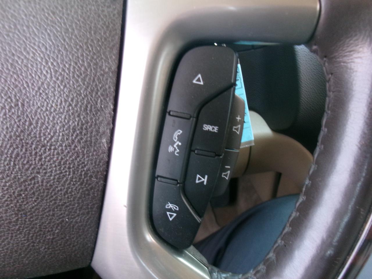 GMC Yukon Denali 4WD 2012