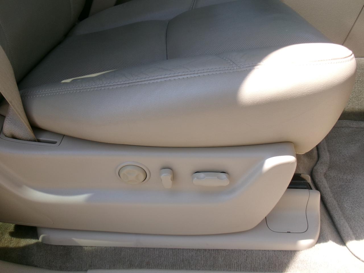 GMC Yukon Denali 4WD 2012