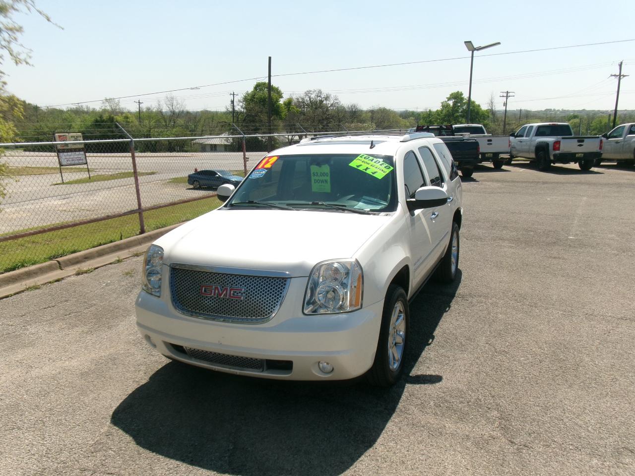GMC Yukon Denali 4WD 2012