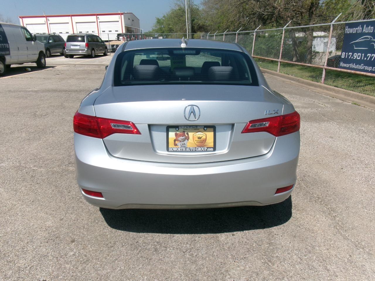 Acura ILX 4dr Sdn 2.0L 2013