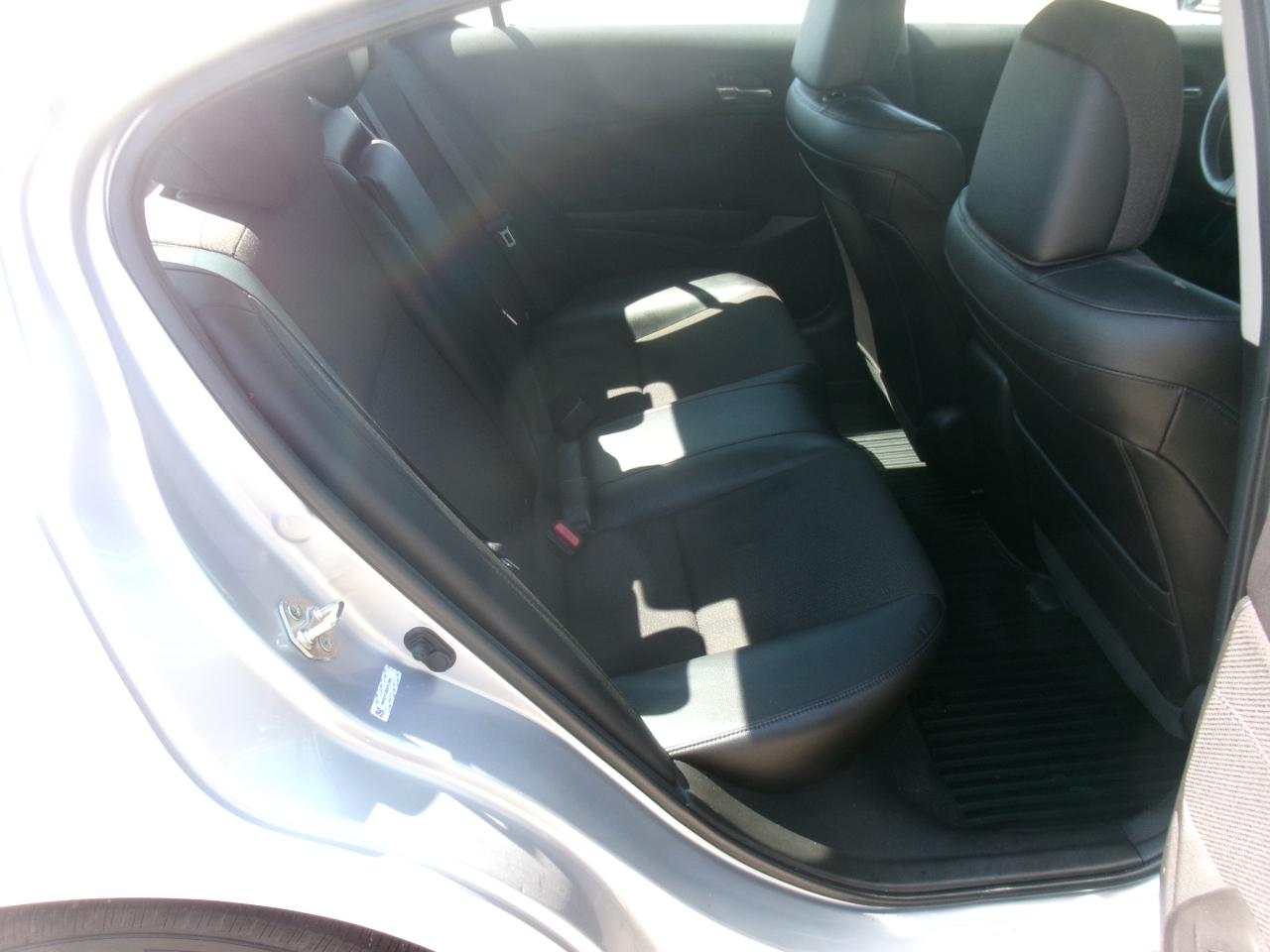 Acura ILX 4dr Sdn 2.0L 2013