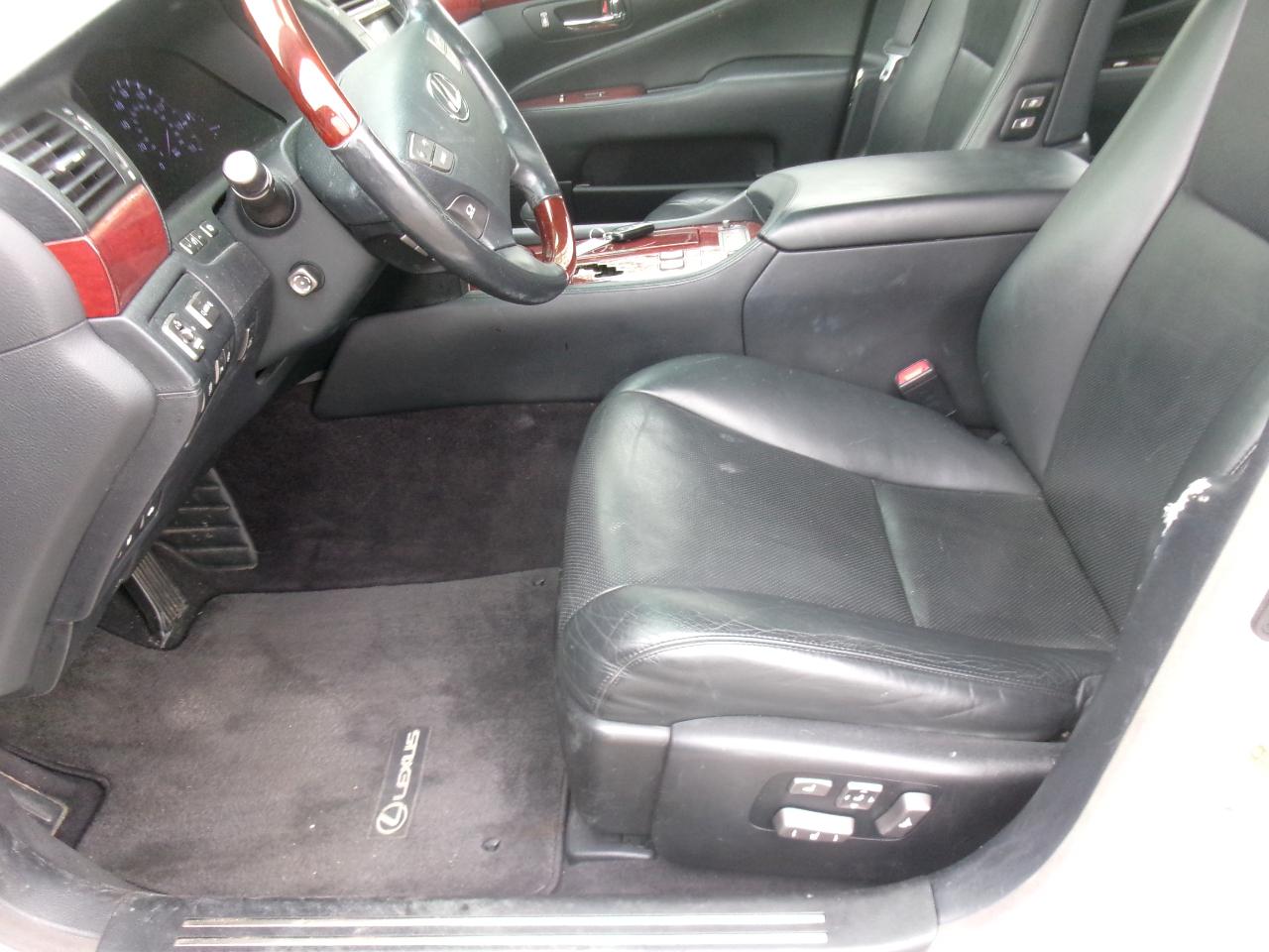 Lexus LS 460 L Luxury Sedan 2008