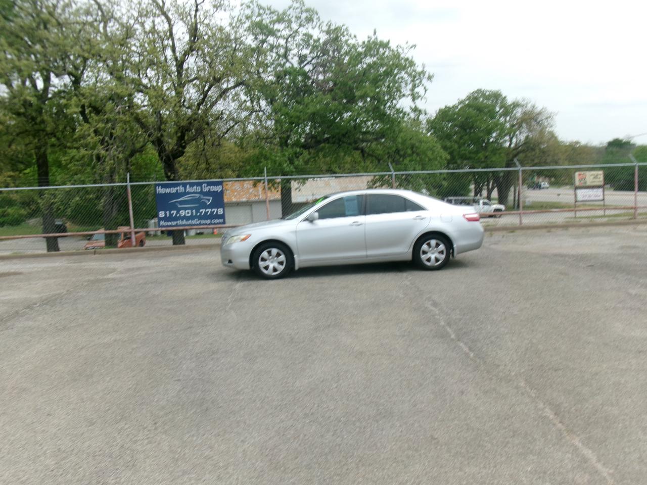 Toyota Camry LE 5-Spd AT 2009