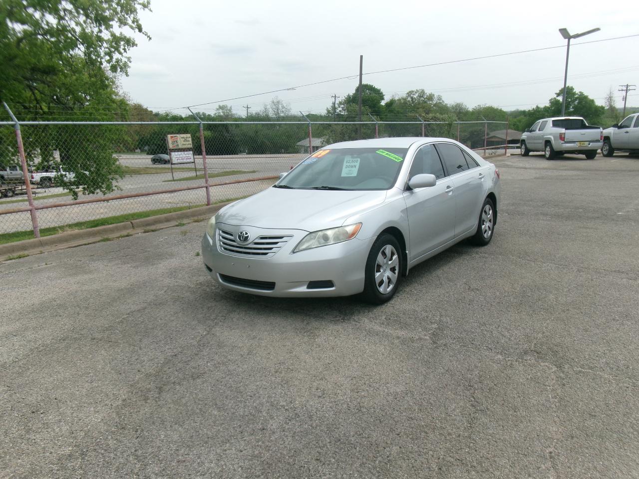 Toyota Camry LE 5-Spd AT 2009