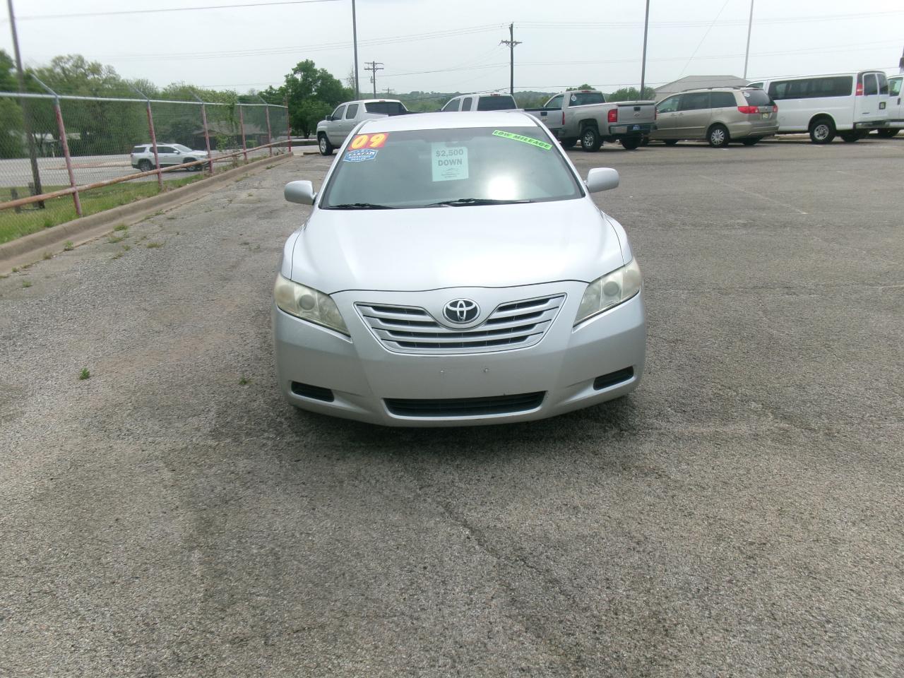 Toyota Camry LE 5-Spd AT 2009