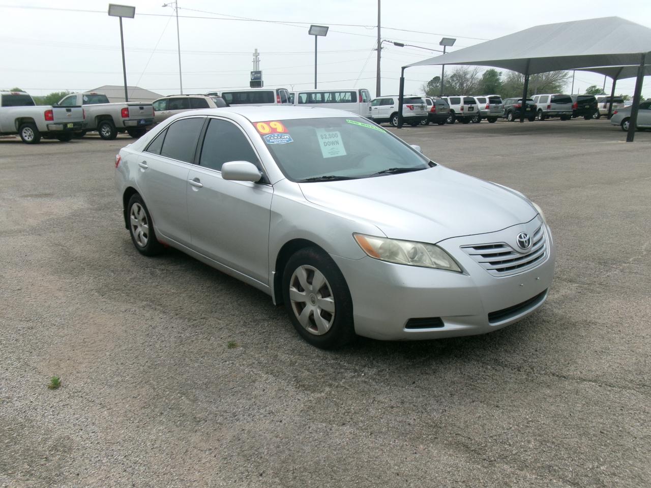 Toyota Camry LE 5-Spd AT 2009