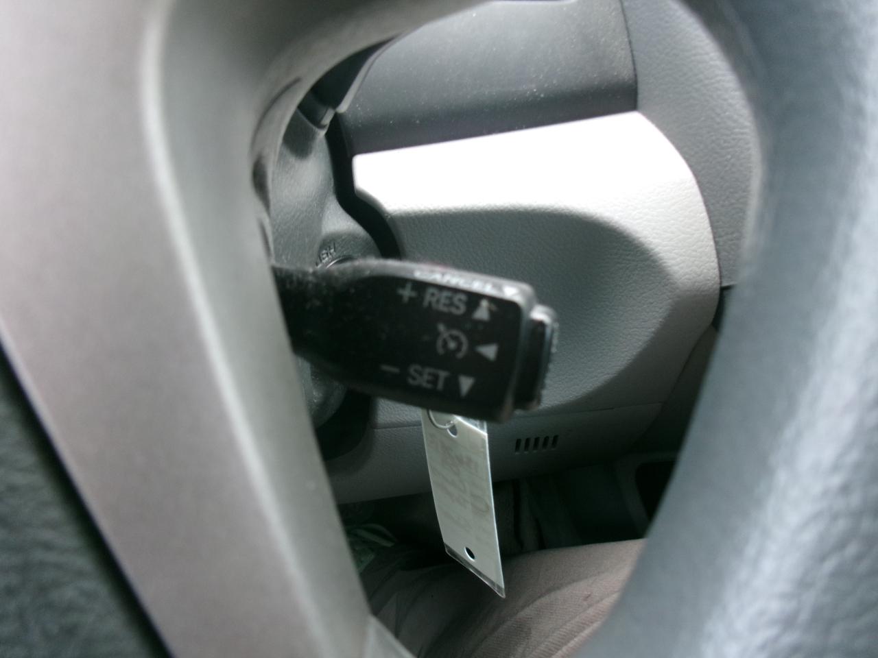 Toyota Camry LE 5-Spd AT 2009