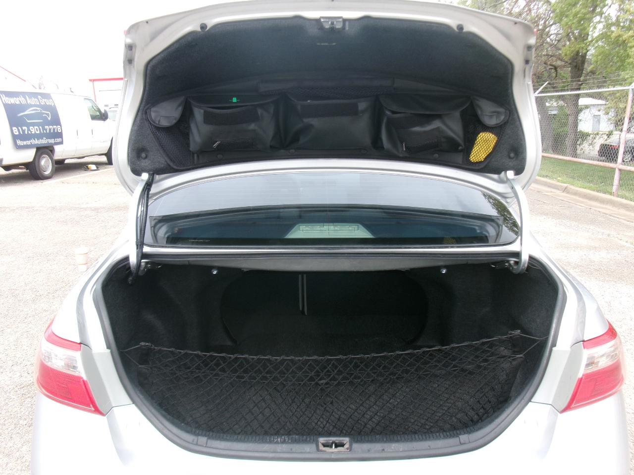 Toyota Camry LE 5-Spd AT 2009