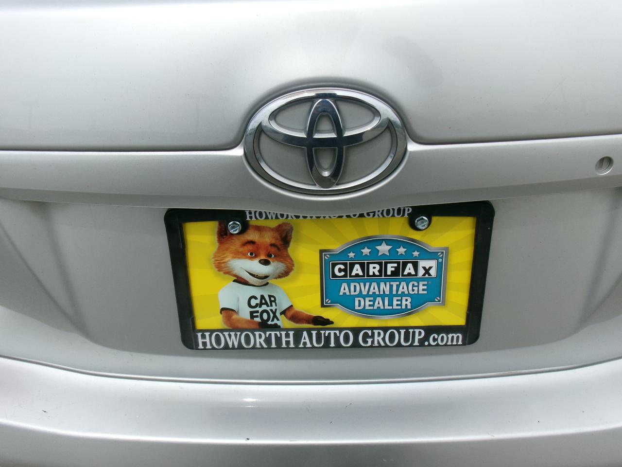 Toyota Camry LE 5-Spd AT 2009