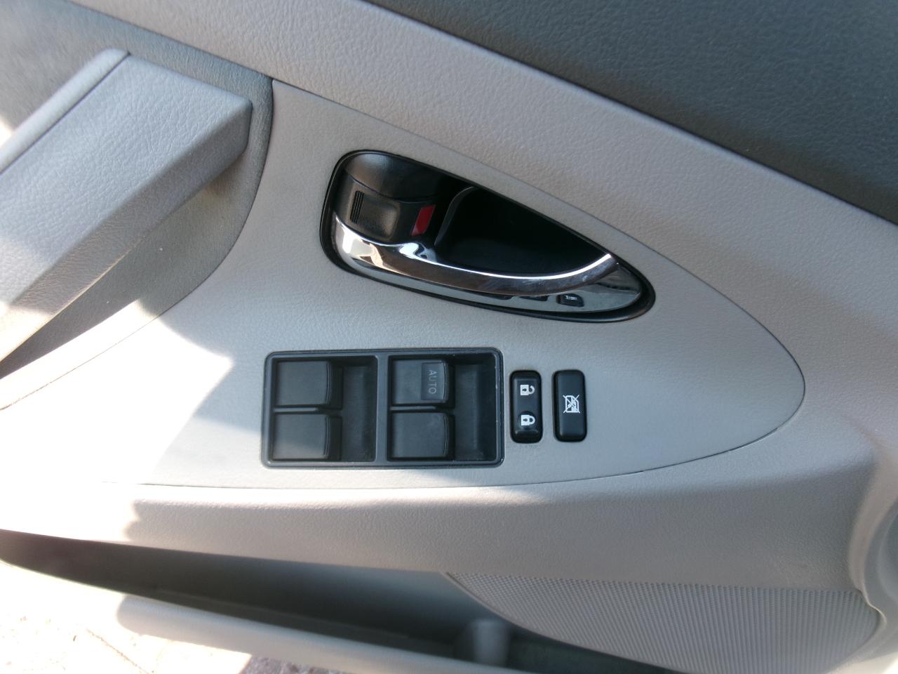 Toyota Camry LE 4D Sedan 2009