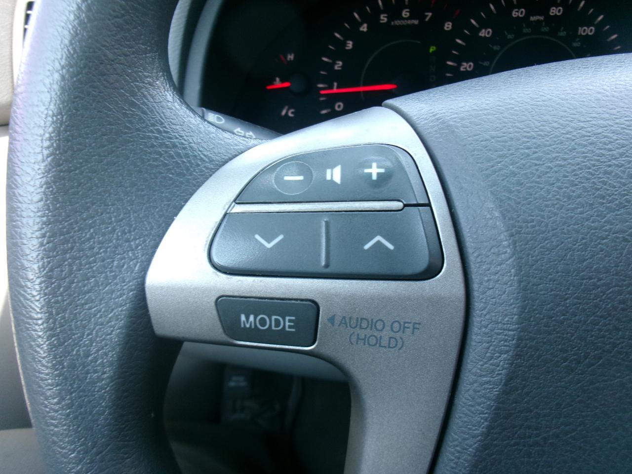 Toyota Camry LE 4D Sedan 2009