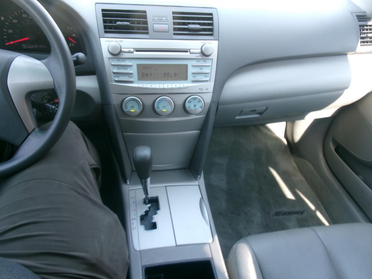 Toyota Camry LE 4D Sedan 2009
