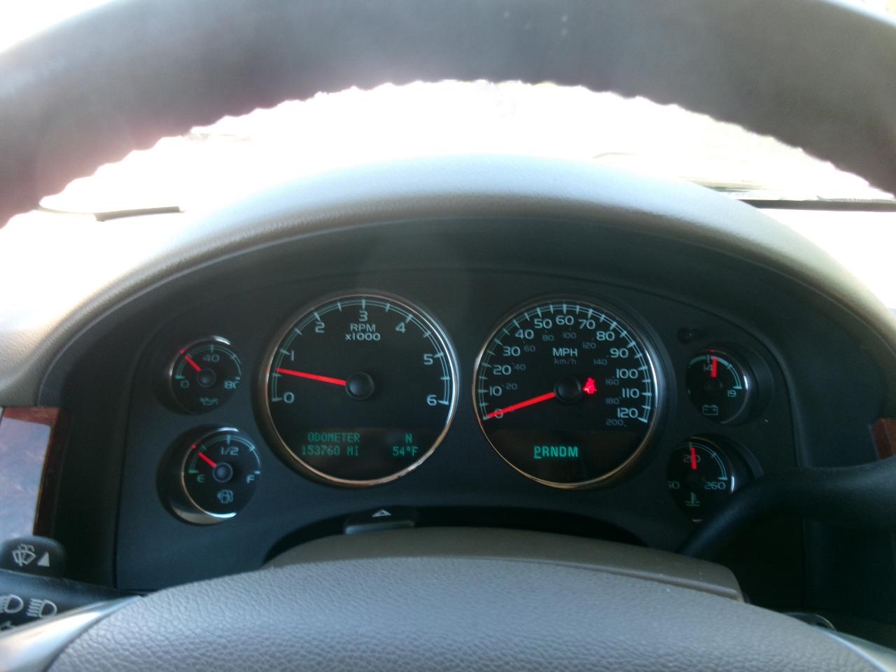 GMC Yukon XL SLT 1/2 Ton 2WD 2013