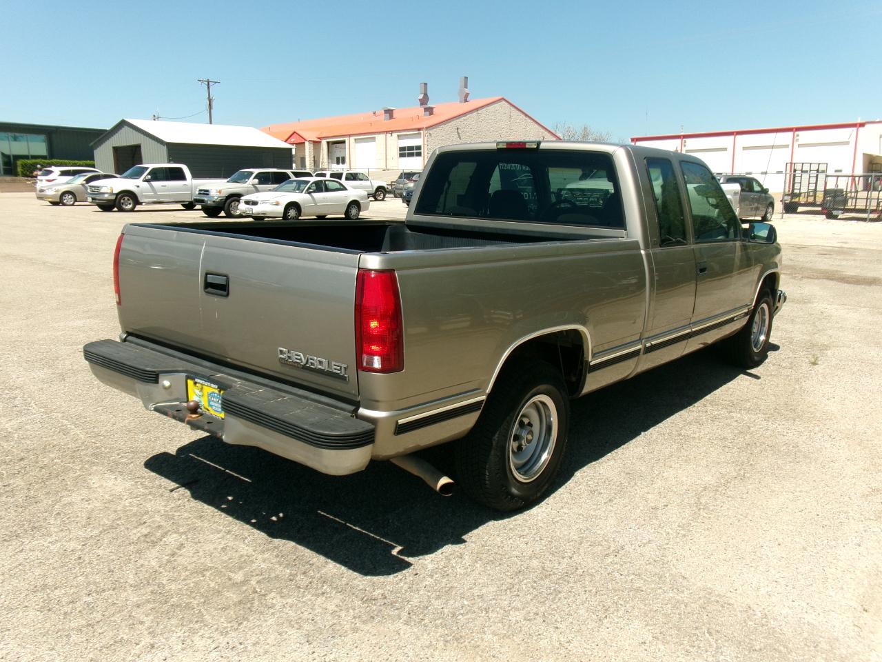 Chevrolet C/K 1500 Ext. Cab 6.5-ft. Bed 2WD 1998
