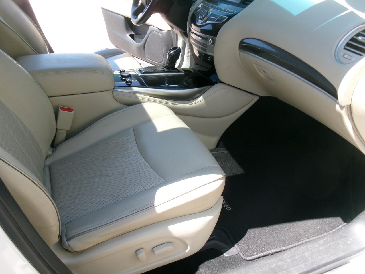 Infiniti QX60 Base FWD 2016