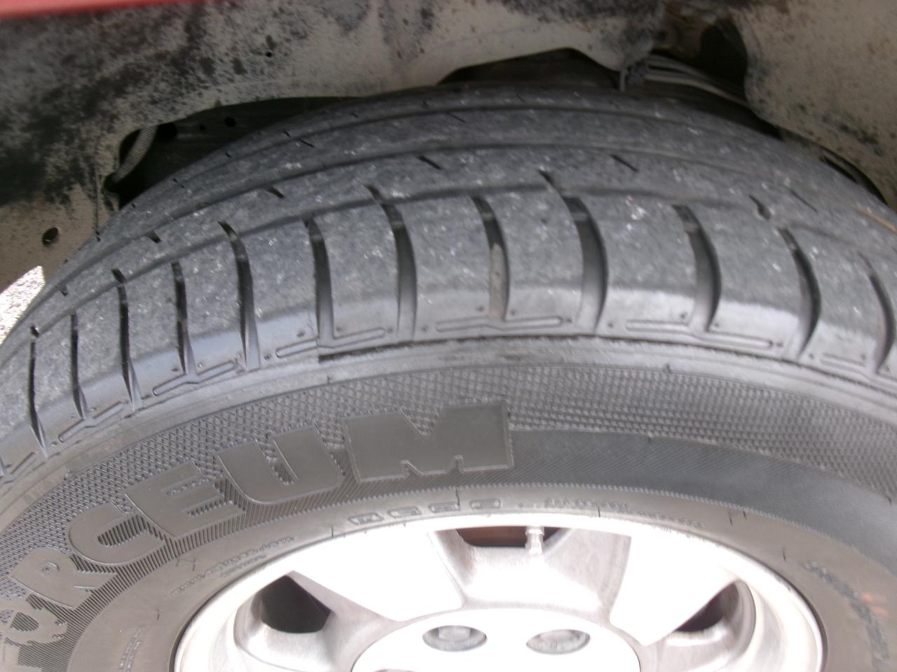 Chevrolet Tahoe 2WD 2003