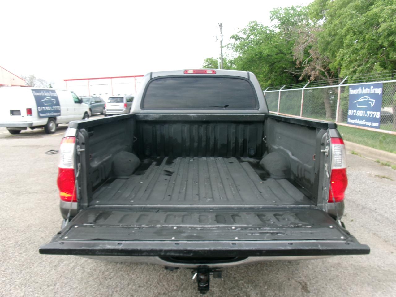 Toyota Tundra SR5 Double Cab 2WD 2005