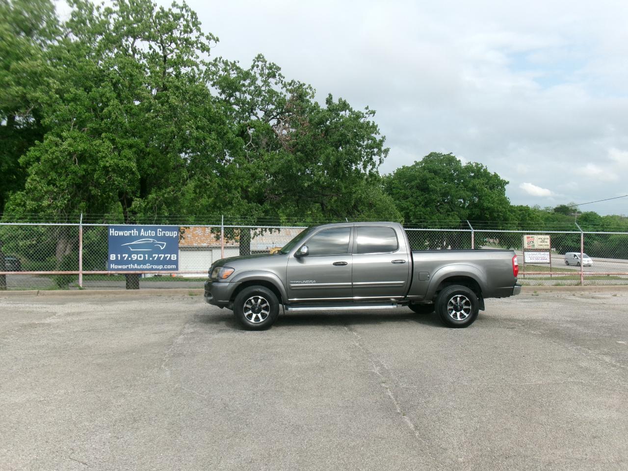 Toyota Tundra SR5 Double Cab 2WD 2005