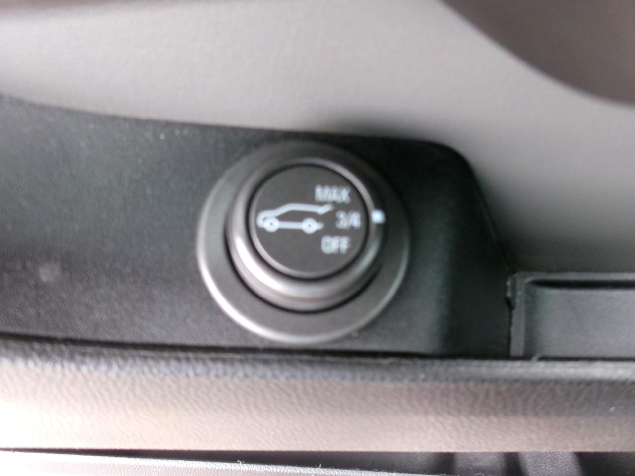 Cadillac SRX Premium Collection AWD 2011