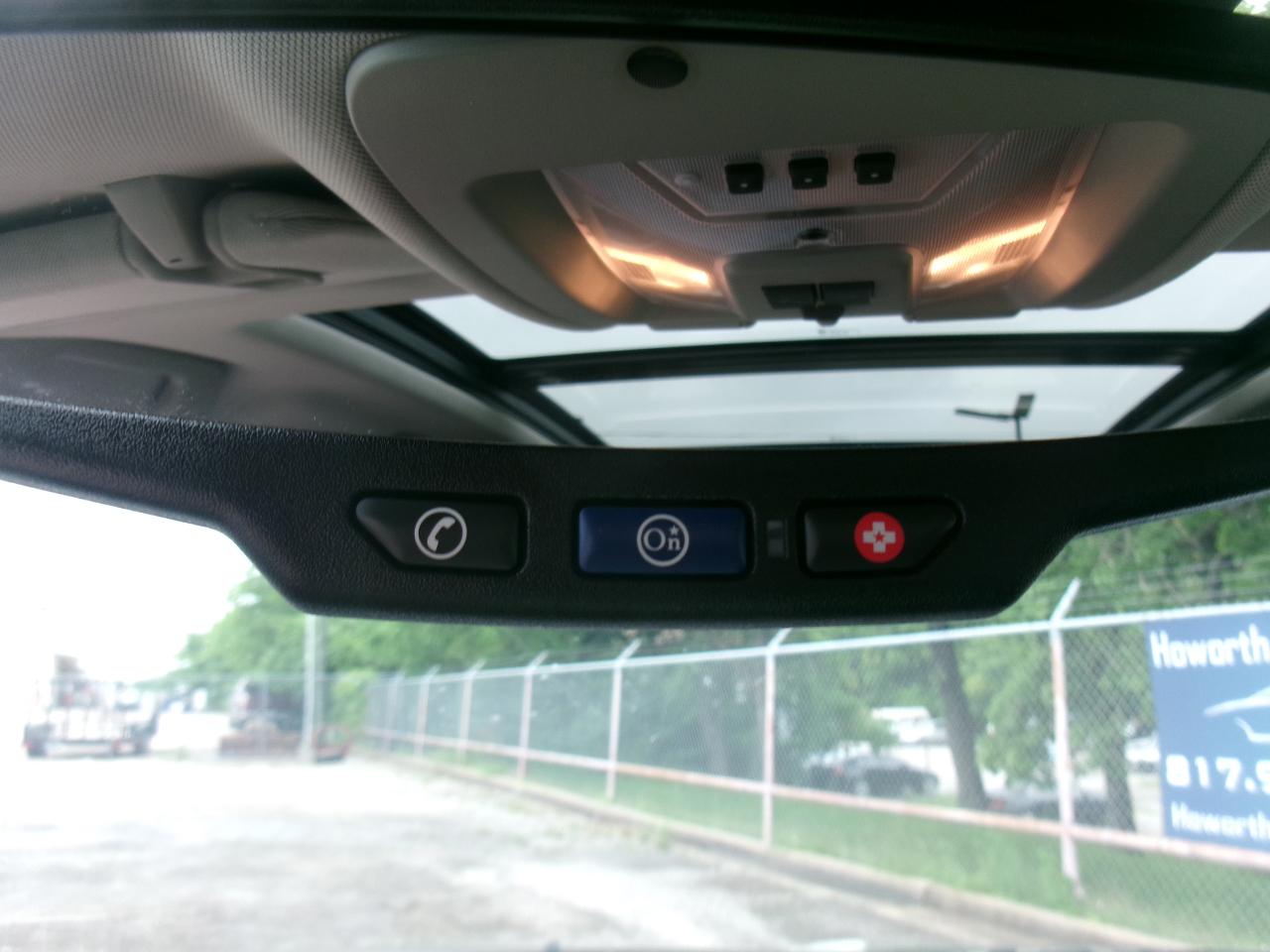 Cadillac SRX Premium Collection AWD 2011