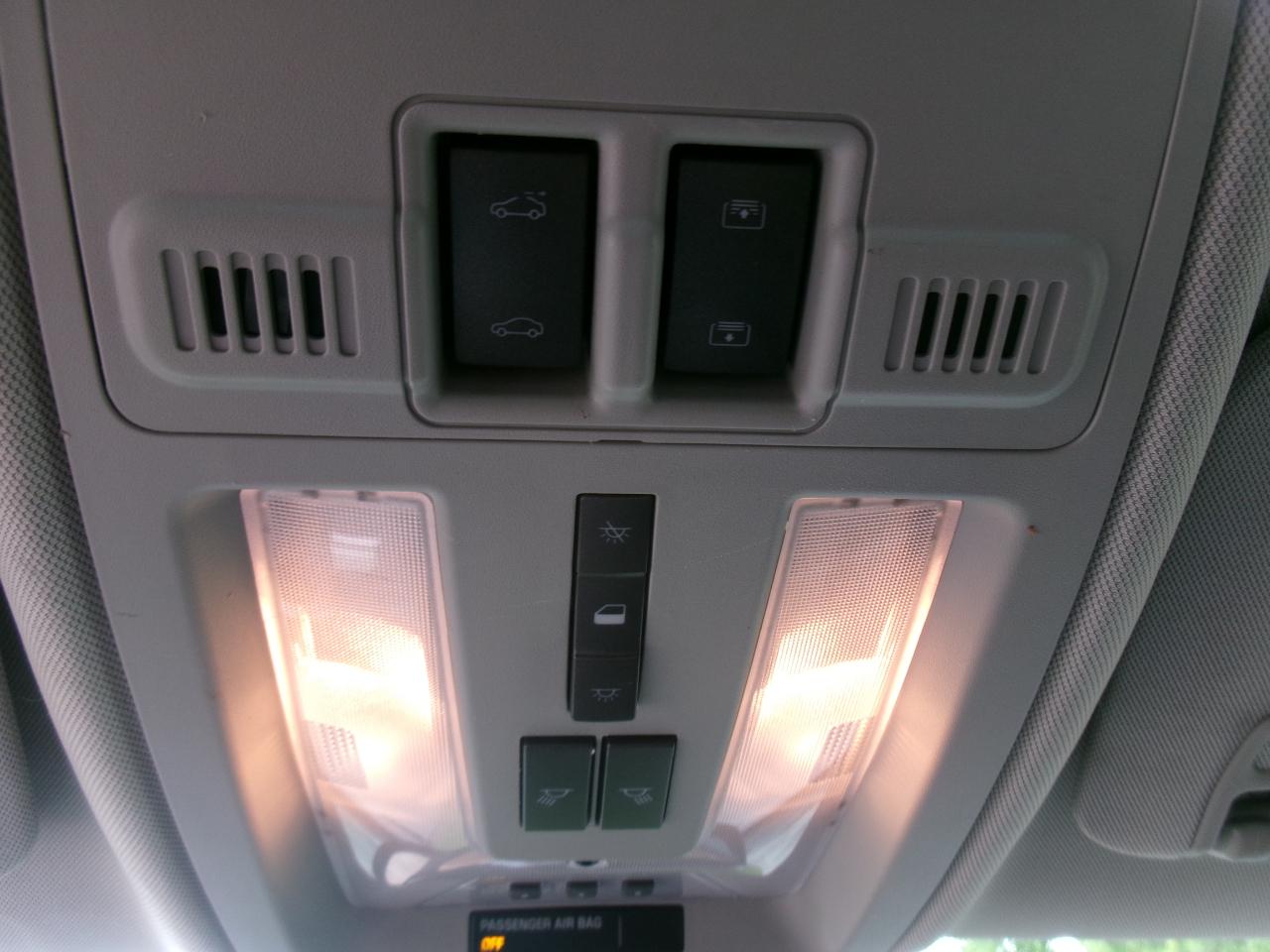 Cadillac SRX Premium Collection AWD 2011