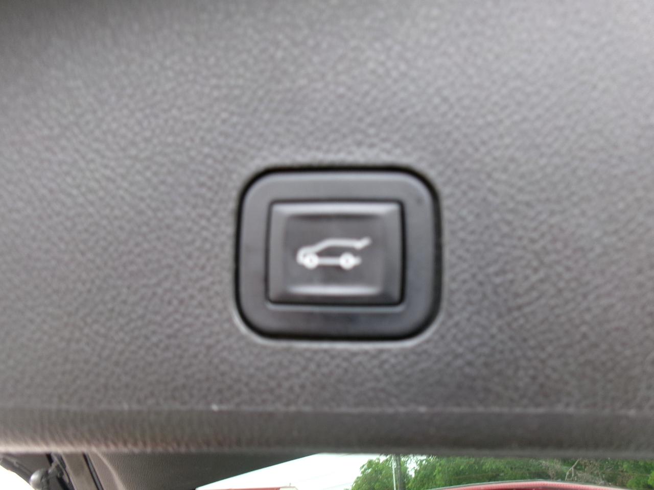 Cadillac SRX Premium Collection AWD 2011