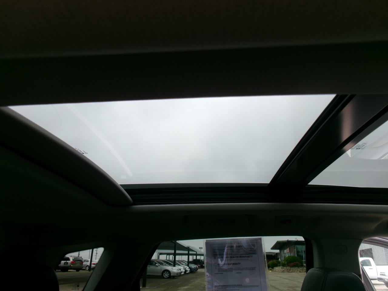 Cadillac SRX Premium Collection AWD 2011