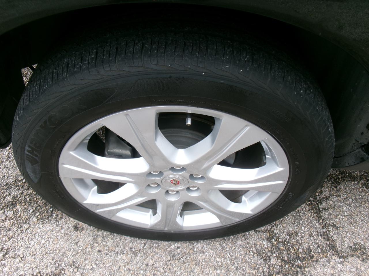 Cadillac SRX Premium Collection AWD 2011