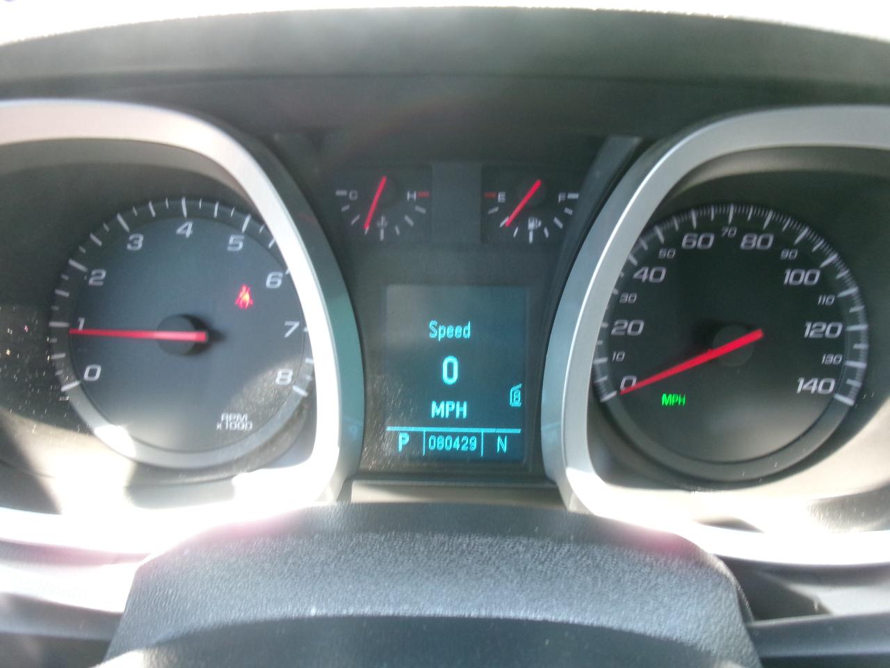 Chevrolet Equinox LS 2WD 2011