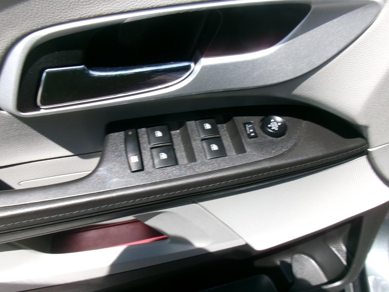 Chevrolet Equinox LS 2WD 2011