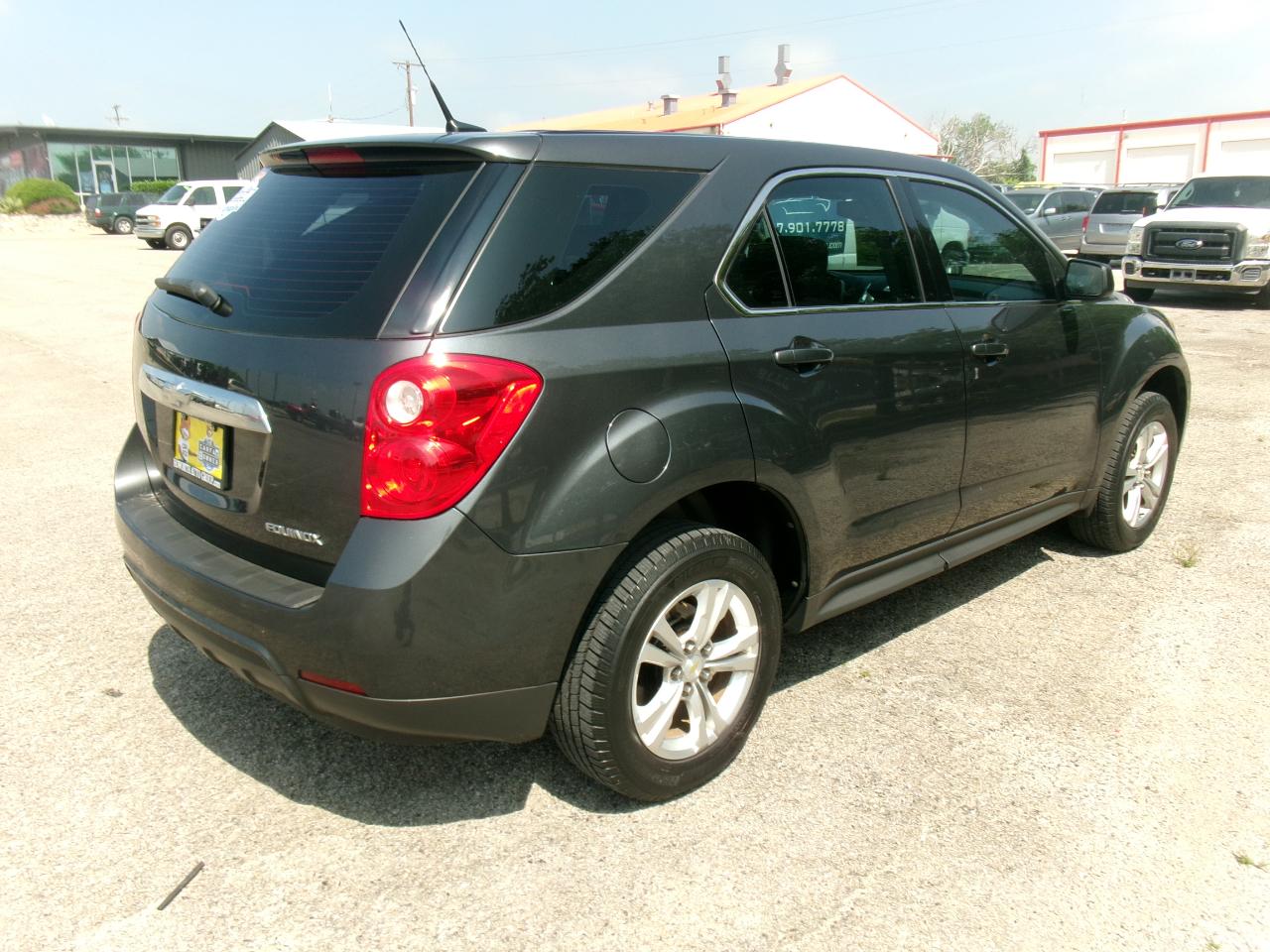Chevrolet Equinox LS 2WD 2011