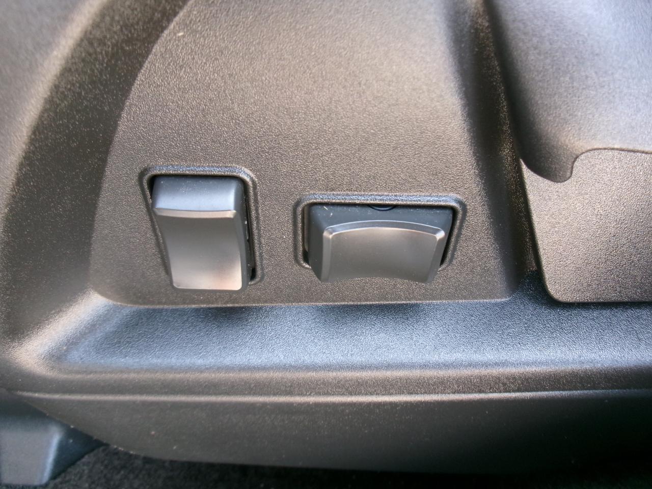 Chevrolet Equinox LS 2WD 2011