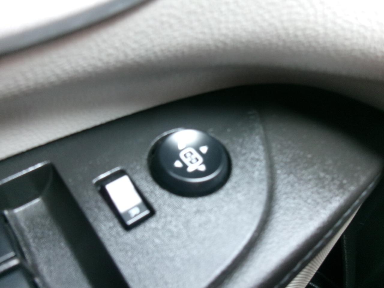 Chevrolet Equinox LS 2WD 2011