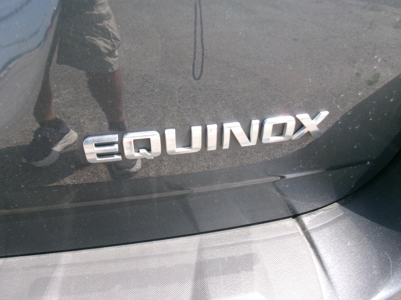 Chevrolet Equinox LS 2WD 2011