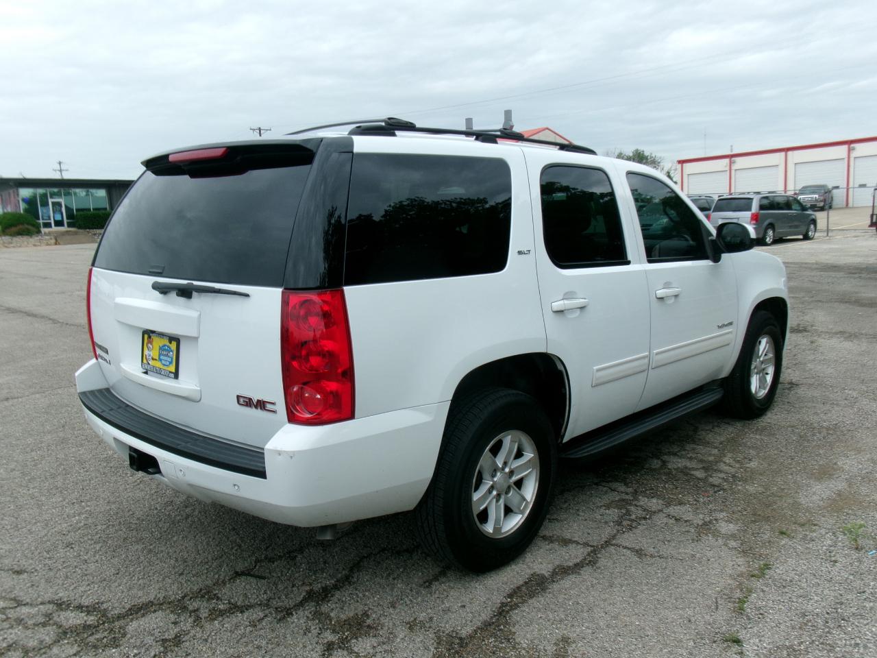 GMC Yukon SLT1 2WD 2010