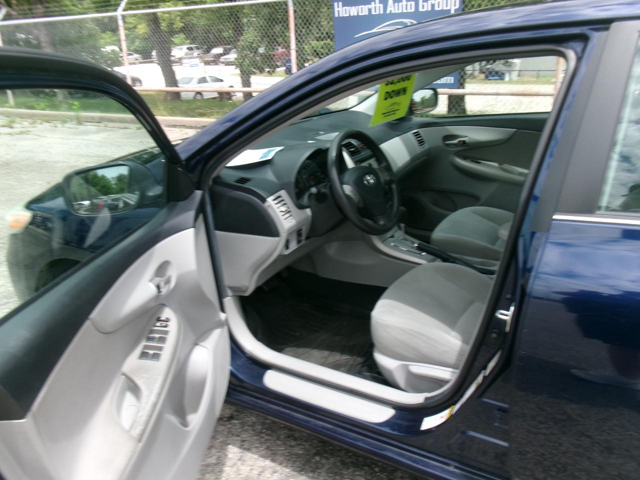 Toyota Corolla LE 2013