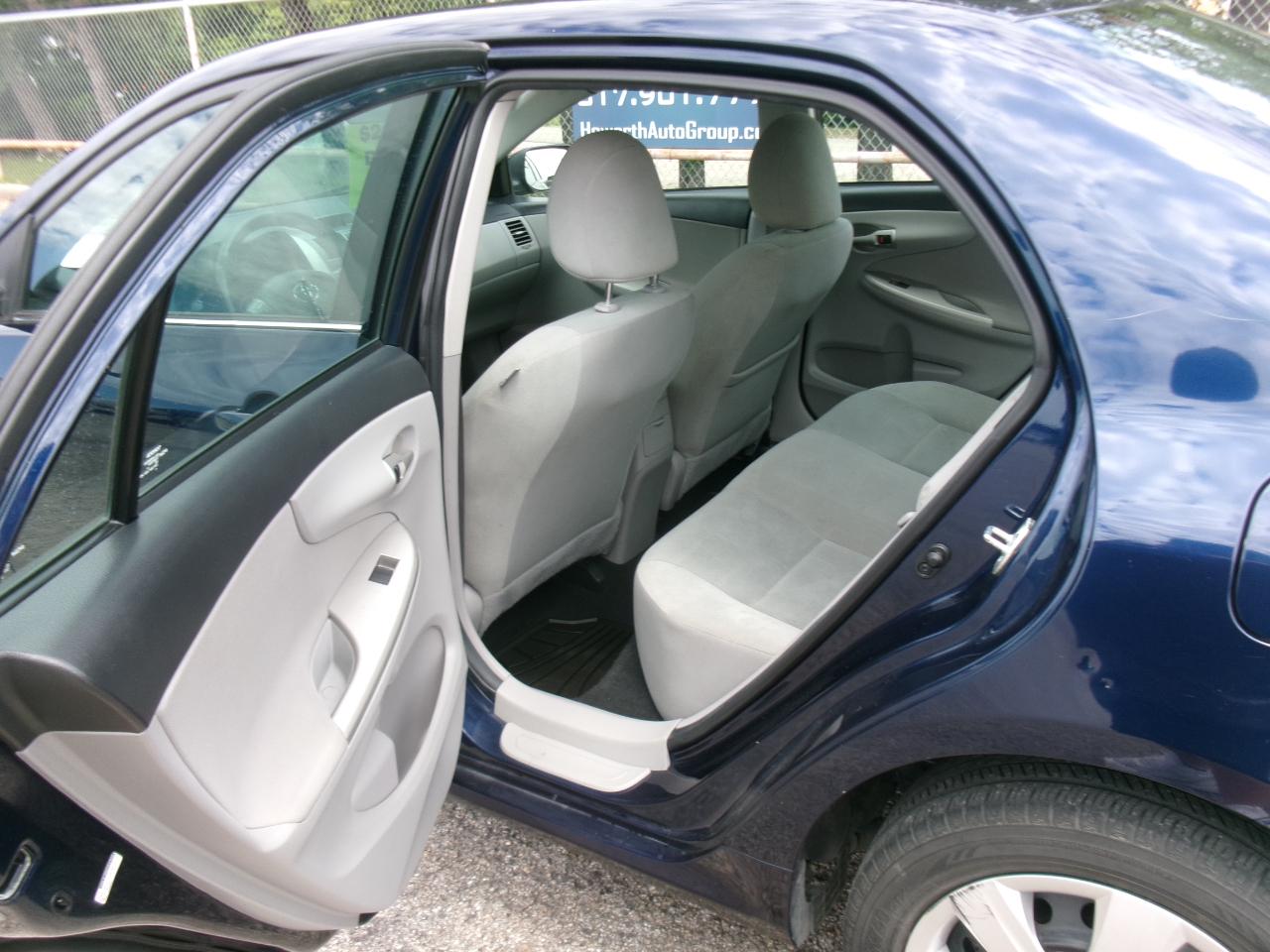 Toyota Corolla LE 2013