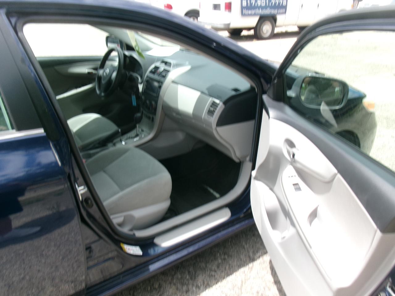 Toyota Corolla LE 2013