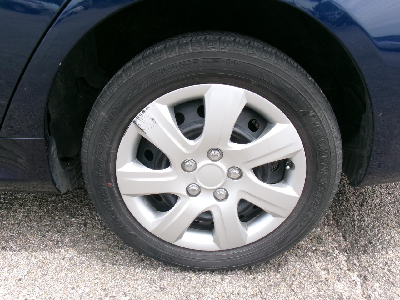 Toyota Corolla LE 2013