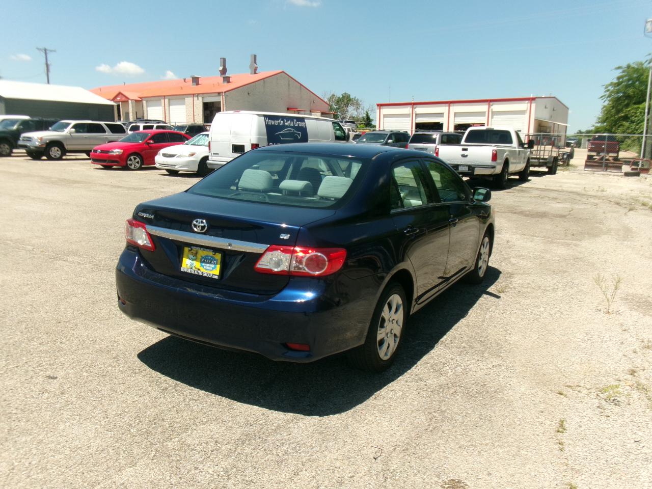 Toyota Corolla LE 2013