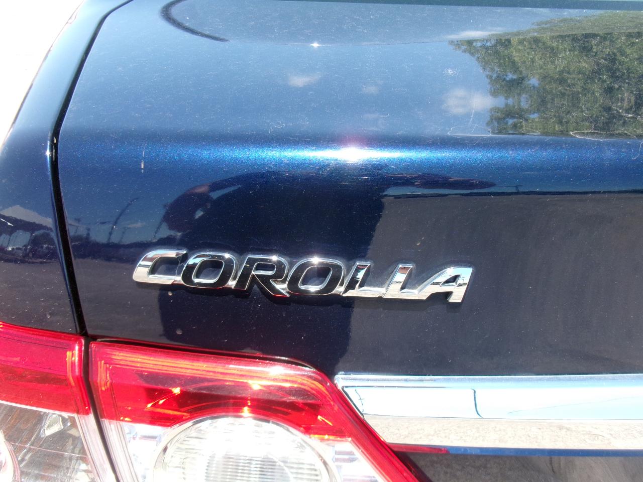 Toyota Corolla LE 2013