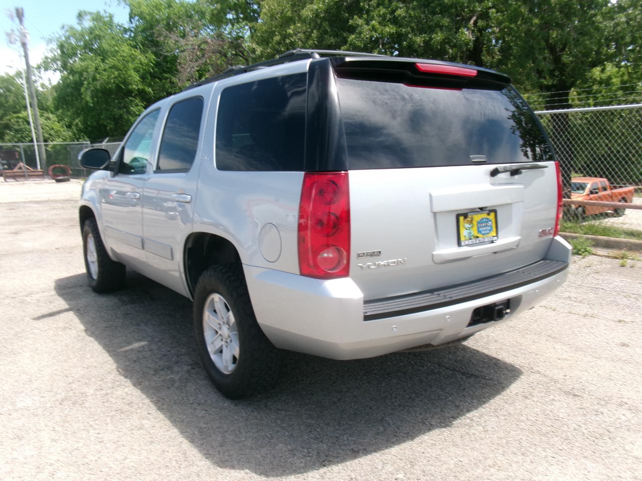 GMC Yukon SLT 4WD 2012