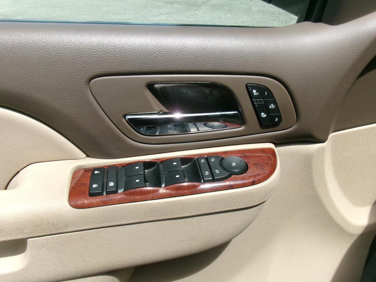 GMC Yukon SLT 4WD 2012