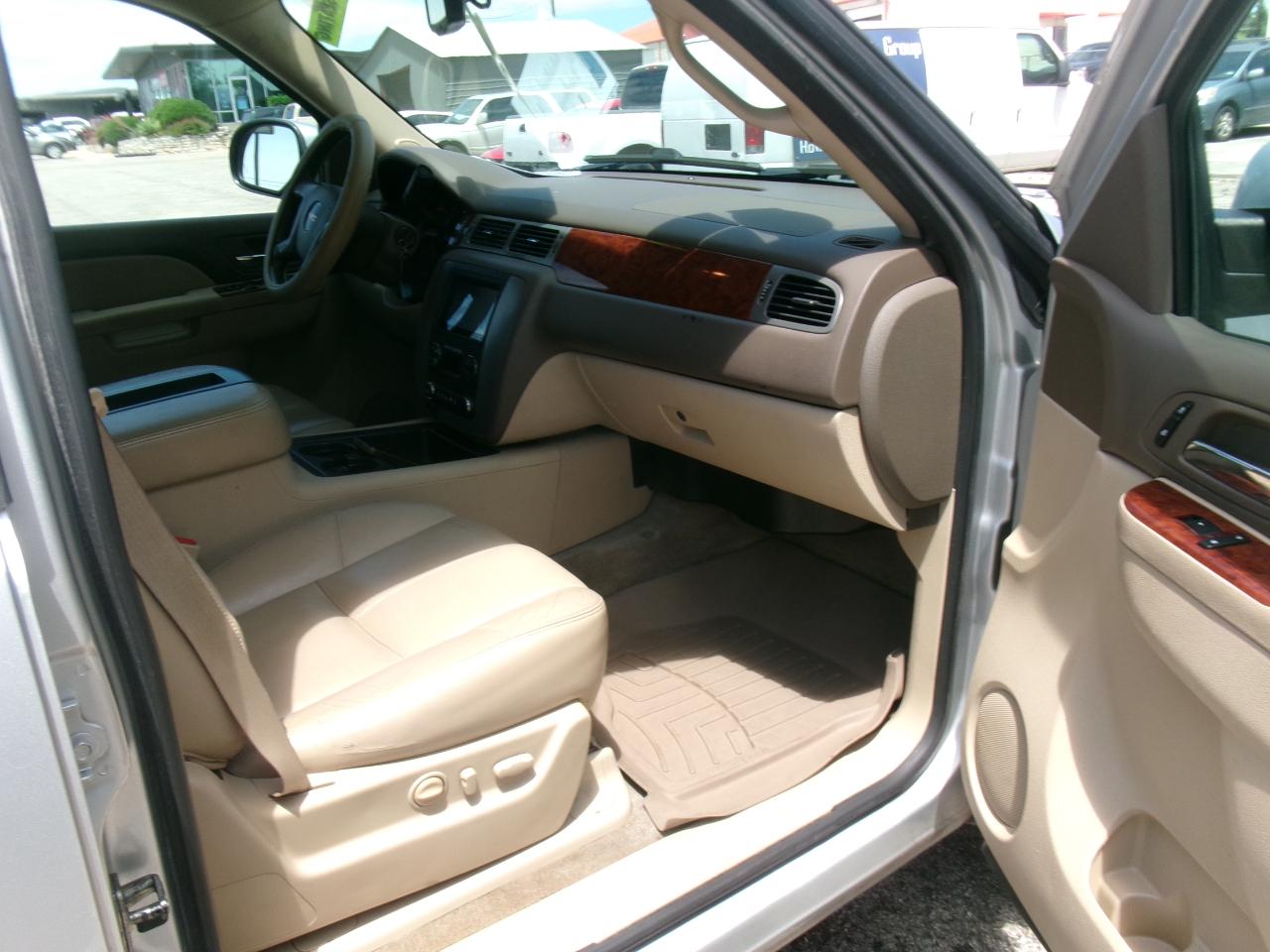 GMC Yukon SLT 4WD 2012