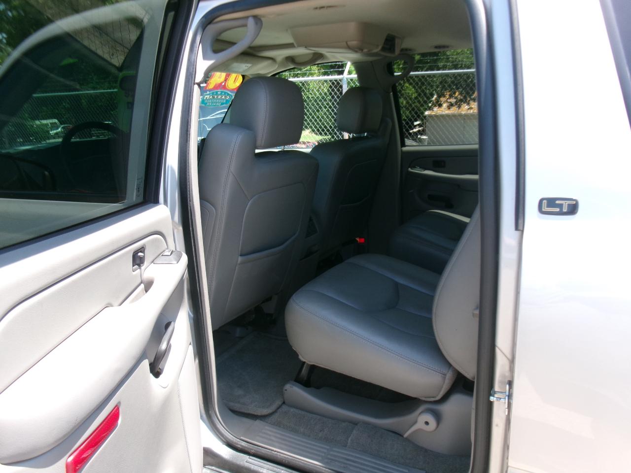 Chevrolet Suburban LT 2004