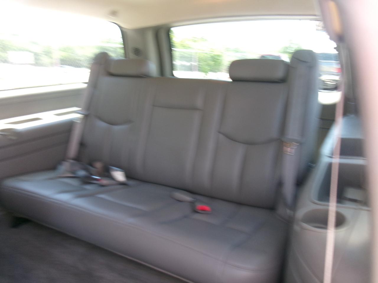 Chevrolet Suburban LT 2004