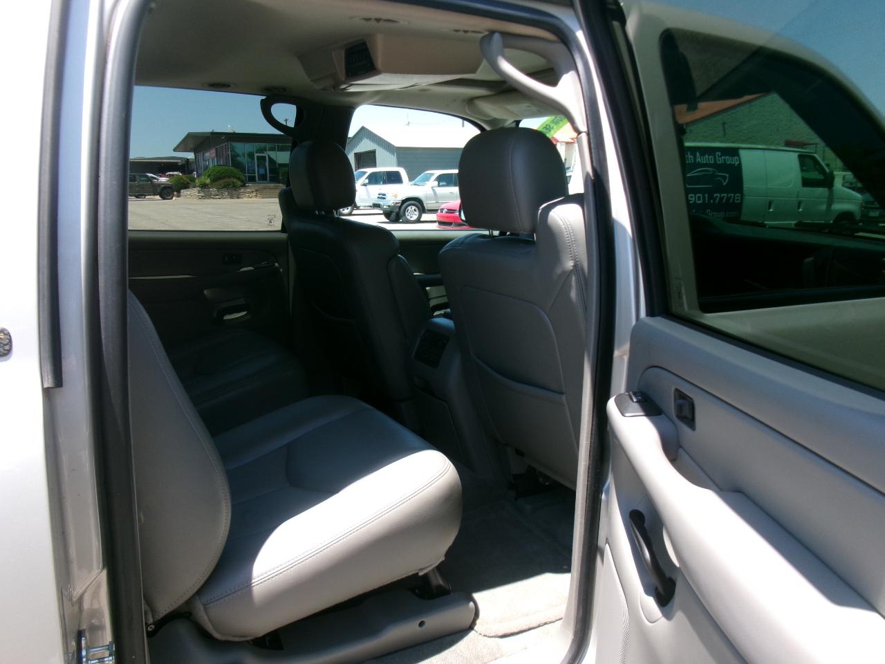 Chevrolet Suburban LT 2004