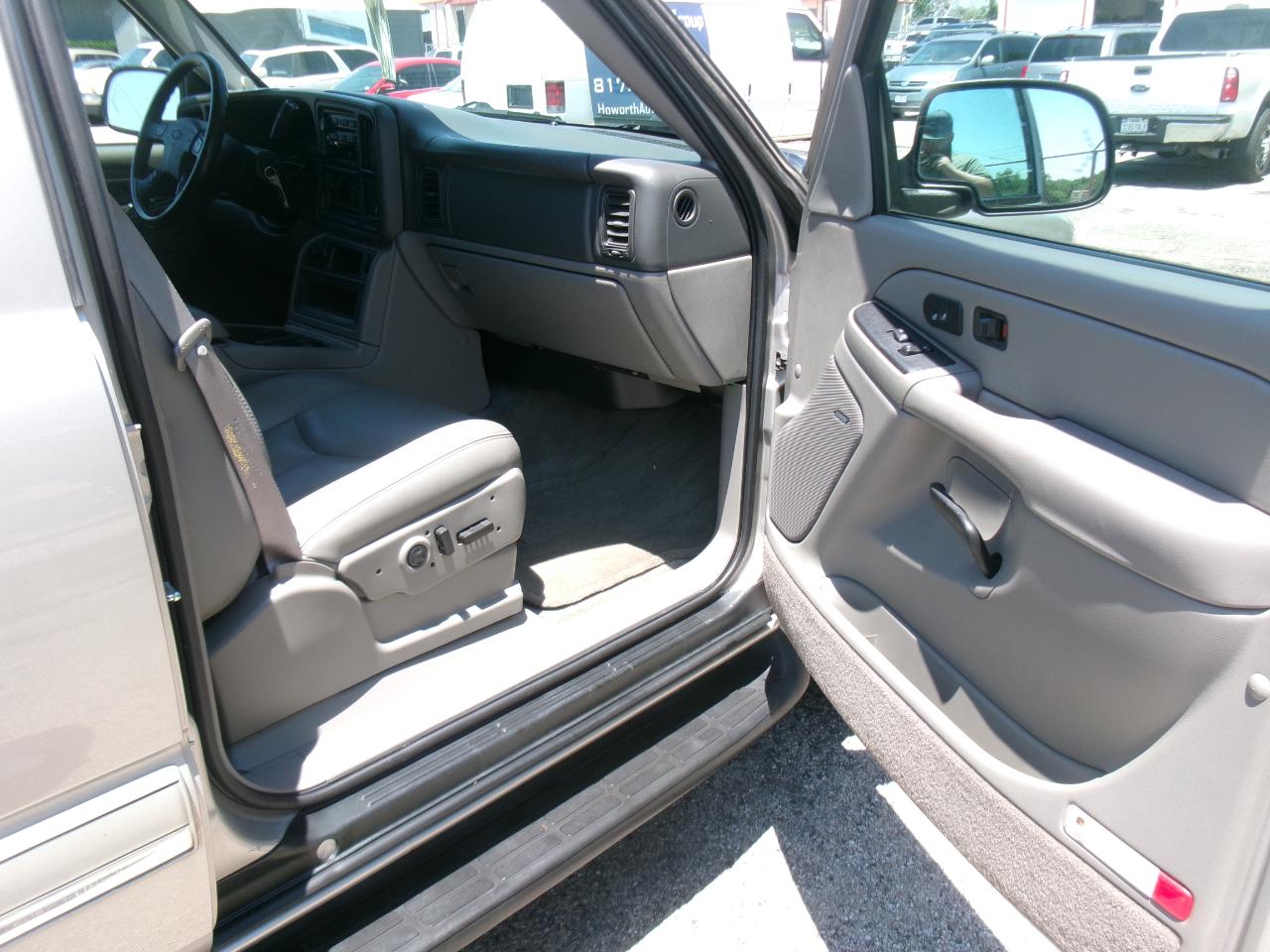 Chevrolet Suburban LT 2004